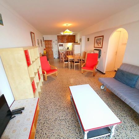 Apartamento Karina Beach-3 เอมปูเรียบราบา ภายนอก รูปภาพ