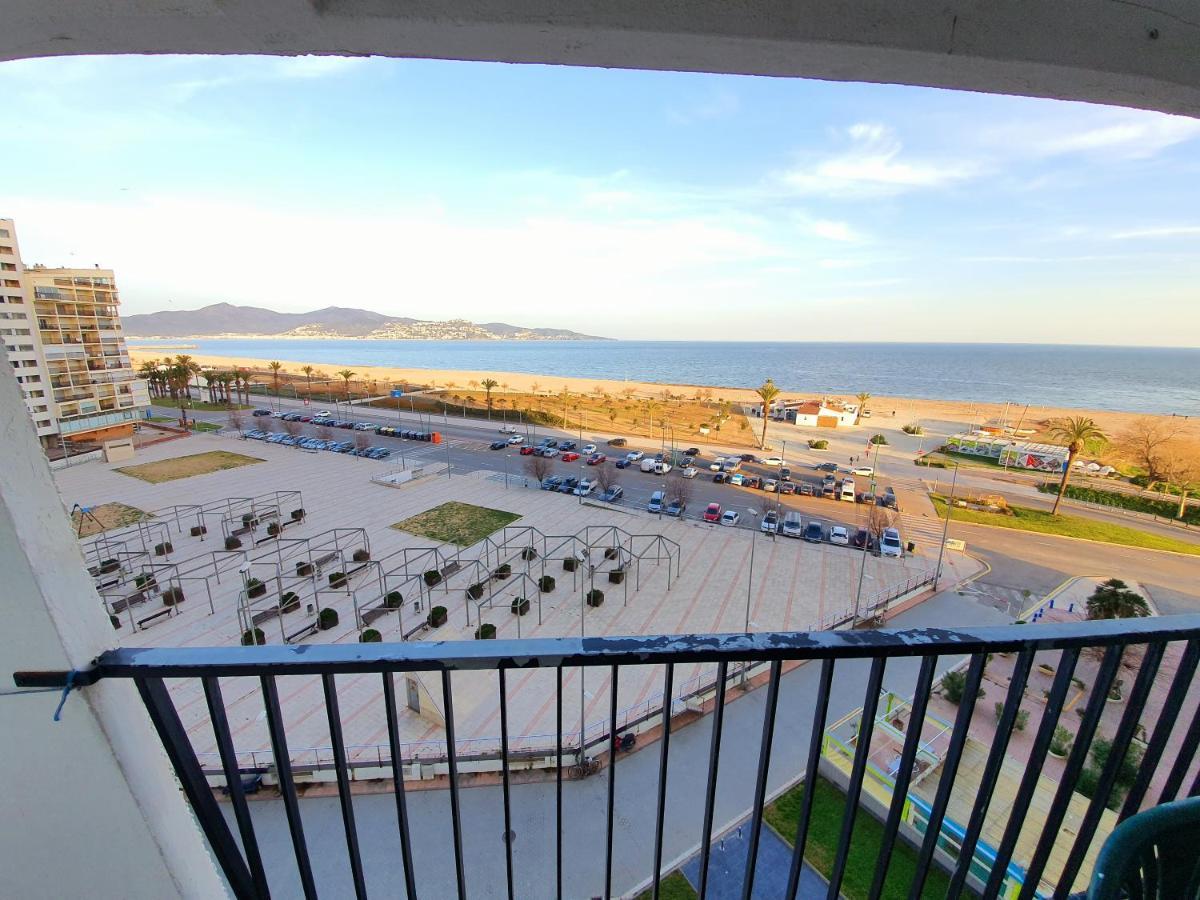 Apartamento Karina Beach-3 เอมปูเรียบราบา ภายนอก รูปภาพ