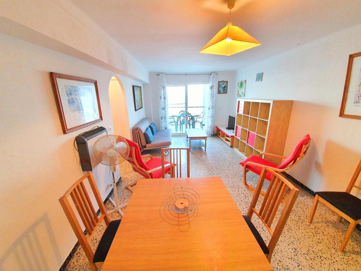 Apartamento Karina Beach-3 เอมปูเรียบราบา ภายนอก รูปภาพ