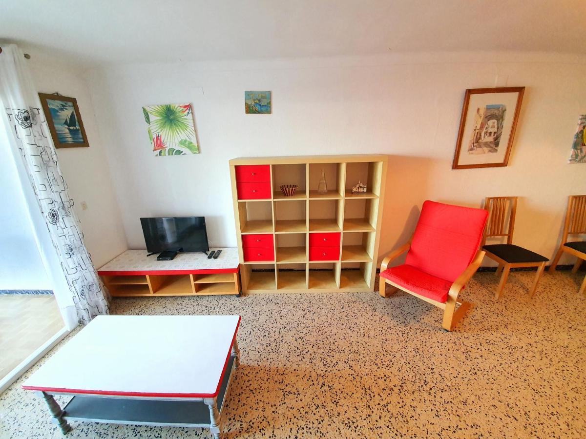Apartamento Karina Beach-3 เอมปูเรียบราบา ภายนอก รูปภาพ