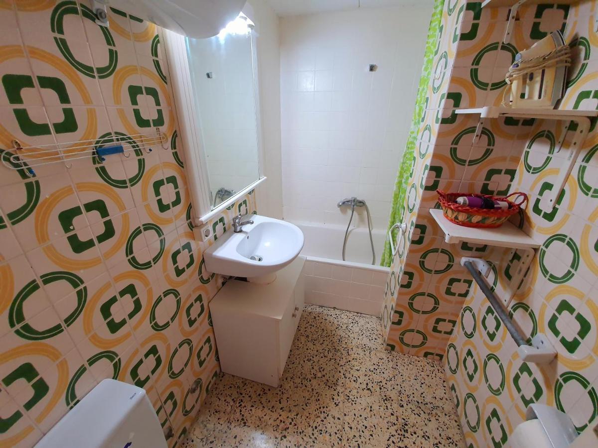 Apartamento Karina Beach-3 เอมปูเรียบราบา ภายนอก รูปภาพ